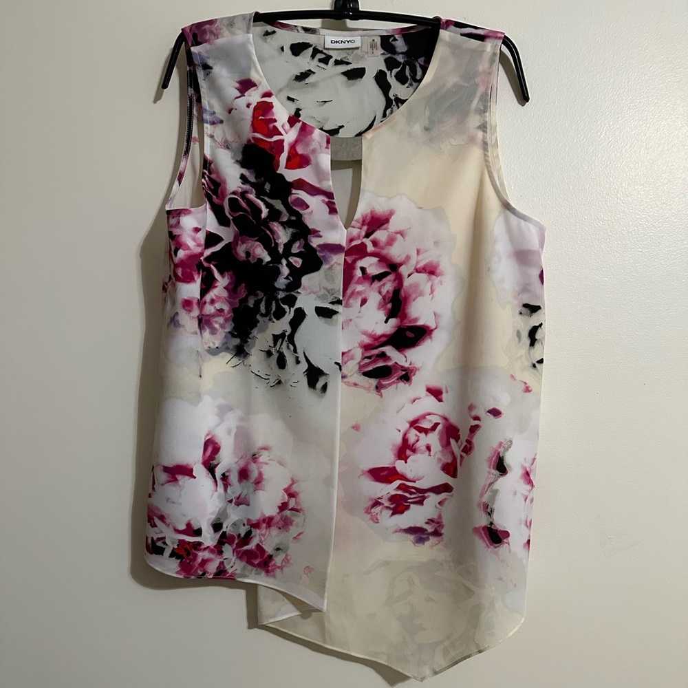 DKNY Floral Print Asymmetrical Sleeveless Top With Metal Accent Bar, Size M
